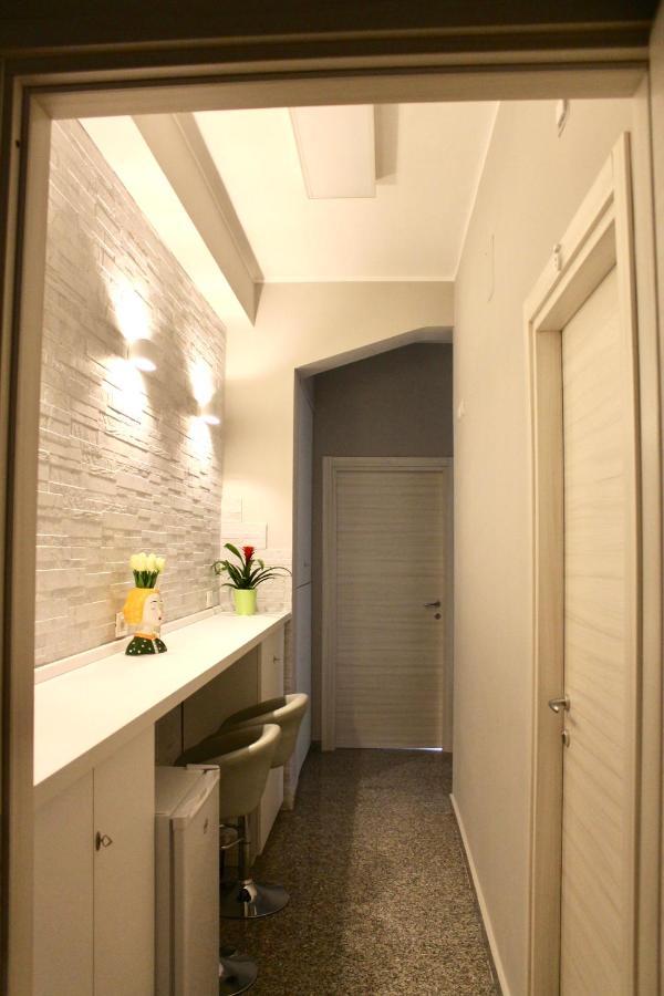 Charm Airport Bed & Breakfast เรจโจ ดี คาลาเบีย ภายนอก รูปภาพ
