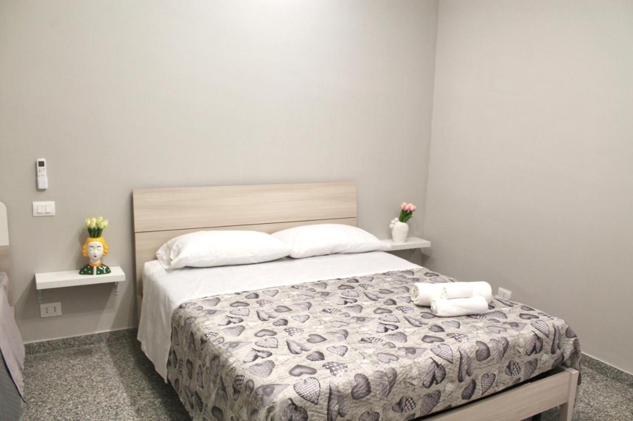 Charm Airport Bed & Breakfast เรจโจ ดี คาลาเบีย ภายนอก รูปภาพ