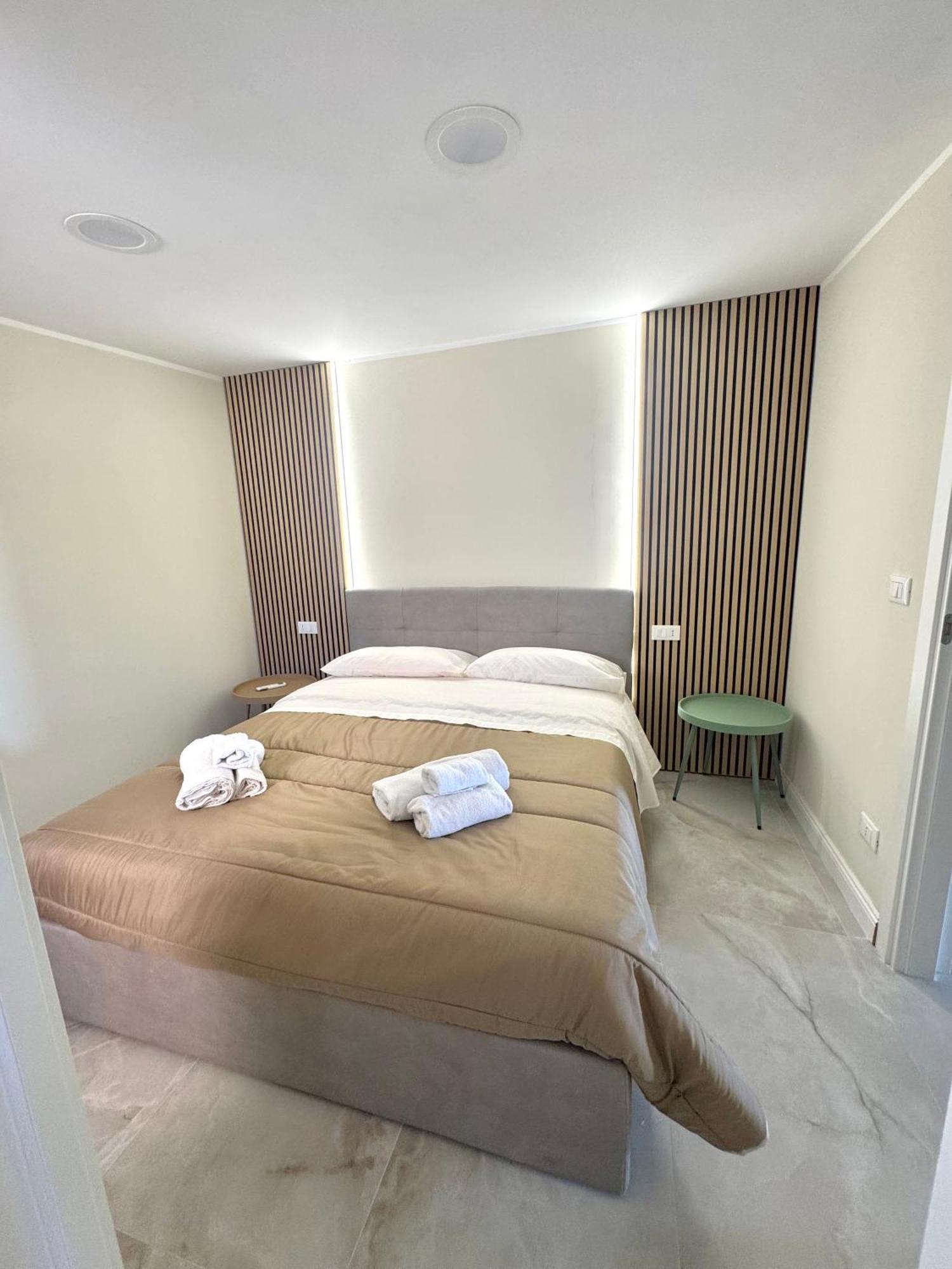 Charm Airport Bed & Breakfast เรจโจ ดี คาลาเบีย ภายนอก รูปภาพ