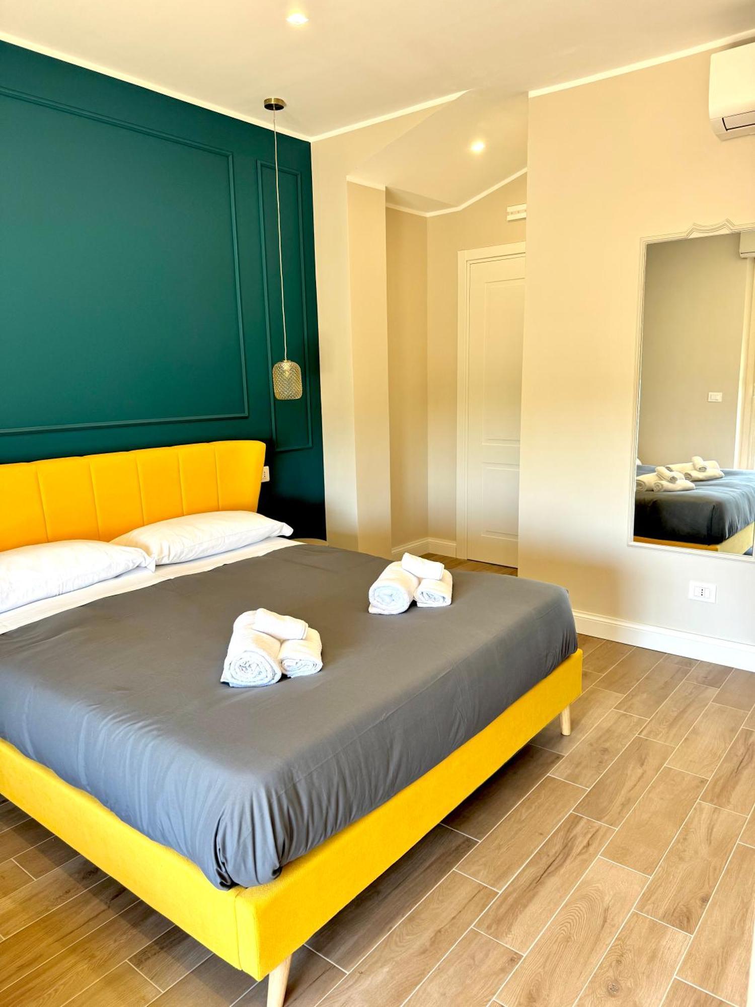 Charm Airport Bed & Breakfast เรจโจ ดี คาลาเบีย ภายนอก รูปภาพ