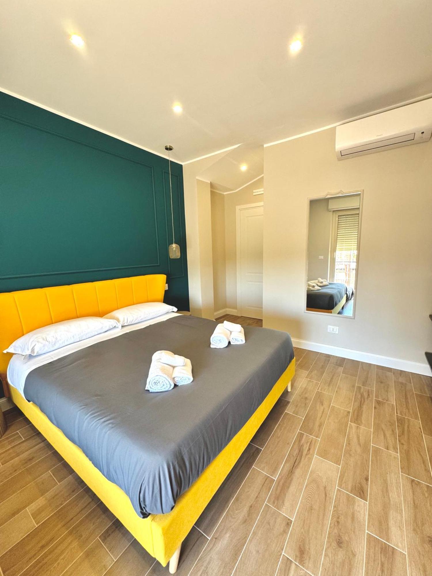 Charm Airport Bed & Breakfast เรจโจ ดี คาลาเบีย ภายนอก รูปภาพ