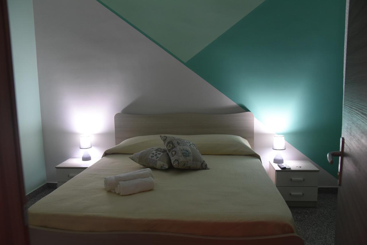 Charm Airport Bed & Breakfast เรจโจ ดี คาลาเบีย ภายนอก รูปภาพ