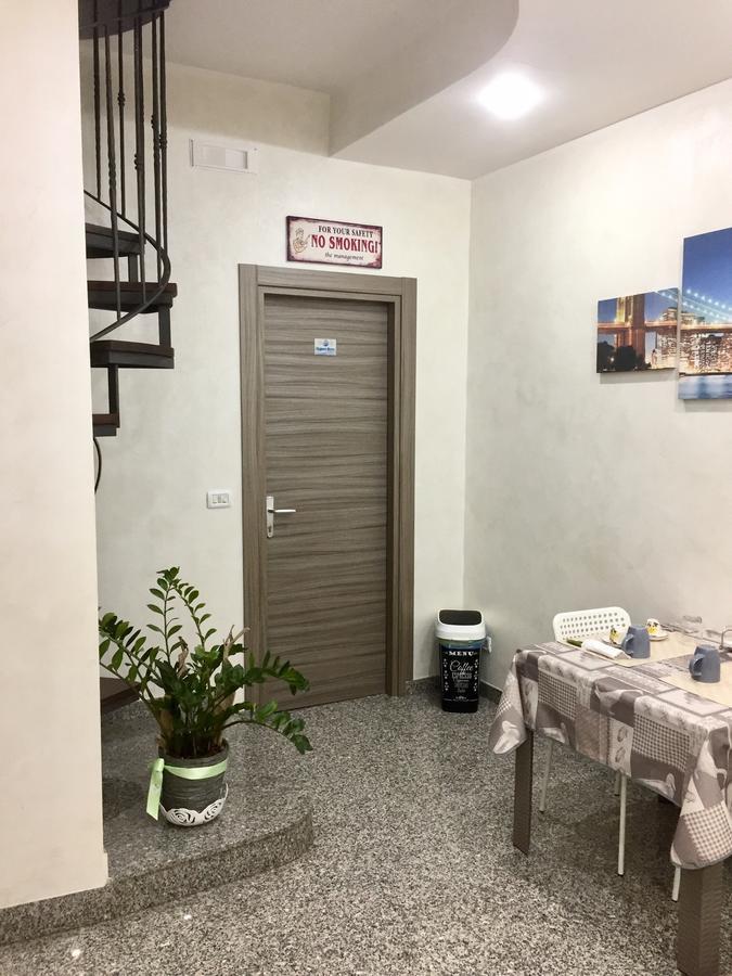 Charm Airport Bed & Breakfast เรจโจ ดี คาลาเบีย ภายนอก รูปภาพ