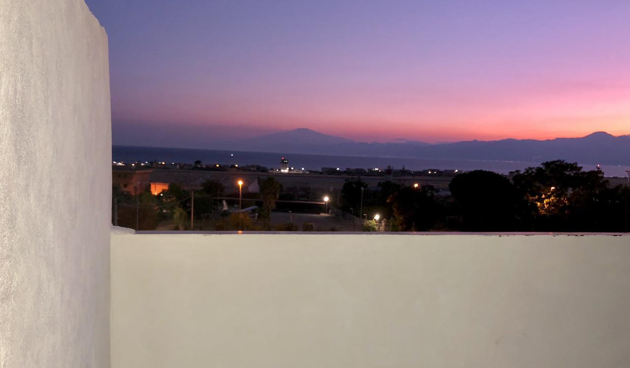 Charm Airport Bed & Breakfast เรจโจ ดี คาลาเบีย ภายนอก รูปภาพ